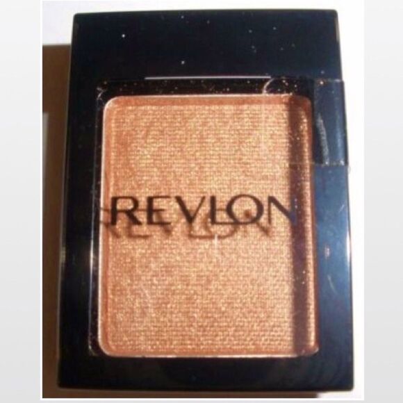 New Revlon Eyeshadow Make Up - Picture 3 of 8